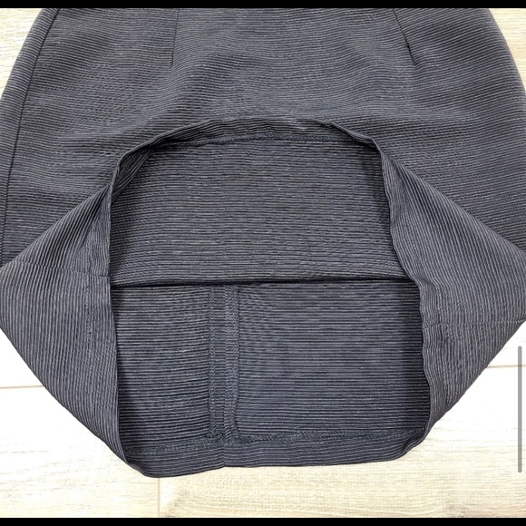 Missguided Black Pleated Bandeau Bodycon Dress - Picture 9 of 10